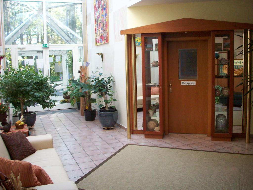 Parkhotel Schoenewalde Bagian luar foto