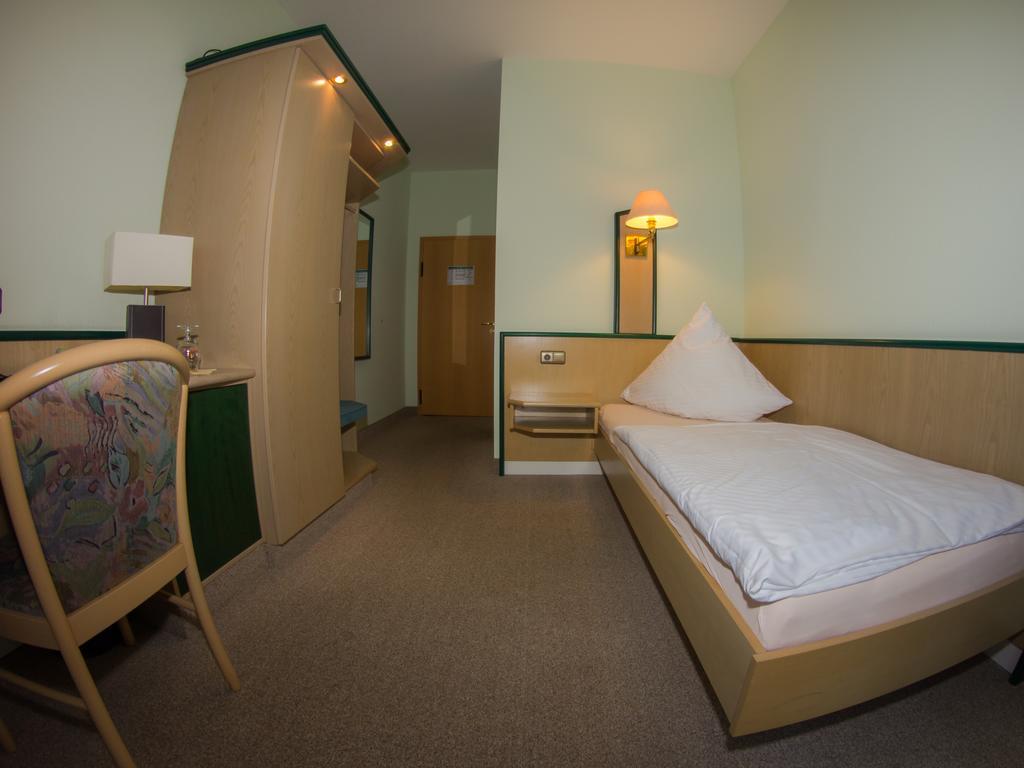 Parkhotel Schoenewalde Bagian luar foto